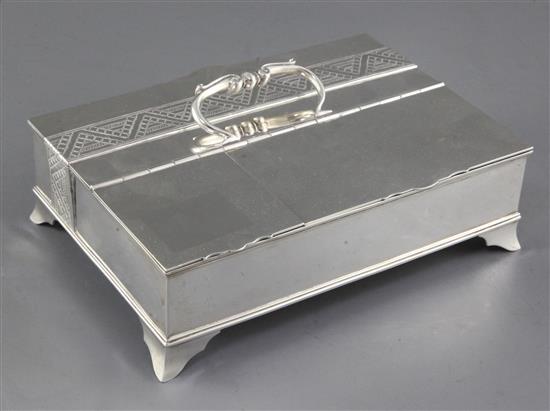 An Edwardian silver rectangular treasury inkstand by Carrington & Co, 34 oz.